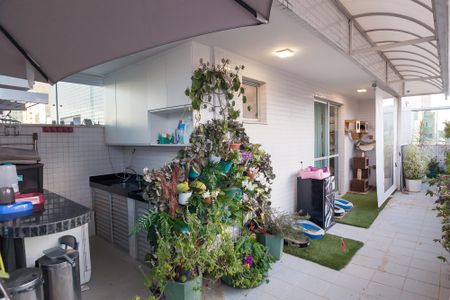 Área de Serviço  de apartamento à venda com 4 quartos, 300m² em Buritis, Belo Horizonte