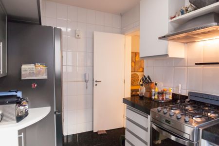 Cozinha de apartamento à venda com 4 quartos, 300m² em Buritis, Belo Horizonte