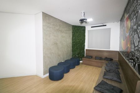 Cinema de apartamento à venda com 3 quartos, 72m² em Jardim Monte Libano, Santo André