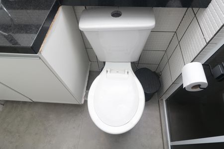 Banheiro da Suíte de apartamento à venda com 3 quartos, 72m² em Jardim Monte Libano, Santo André