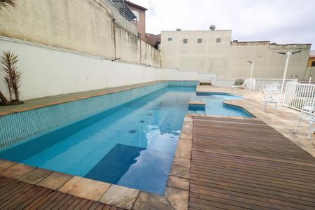 Apartamento à venda com 72m², 3 quartos e 1 vaga Apartamento à venda com 72m², 3 quartos e 1 vagaPiscina
