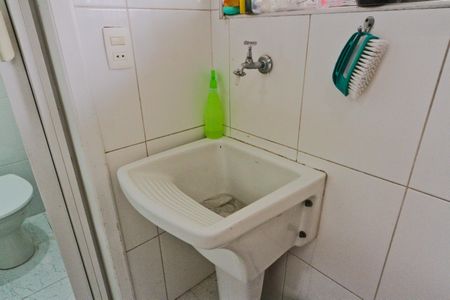 Apartamento à venda com 58m², 2 quartos e 1 vaga Apartamento à venda com 58m², 2 quartos e 1 vagaÁrea de Serviço