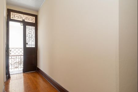 Corredor de casa para alugar com 2 quartos, 150m² em Bela Vista, São Paulo