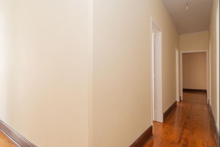 Corredor de casa para alugar com 2 quartos, 150m² em Bela Vista, São Paulo