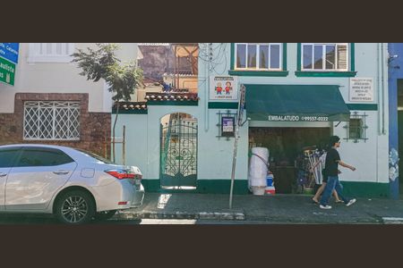 Casa para alugar com 150m², 2 quartos e sem vagaFachada