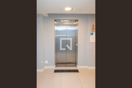 Apartamento à venda com 42m², 2 quartos e 1 vaga Apartamento à venda com 42m², 2 quartos e 1 vagaÁrea comum
