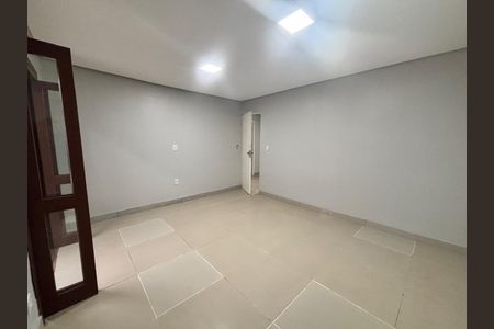 Casa para alugar com 3 quartos, 400m² em Santo Afonso, Novo Hamburgo