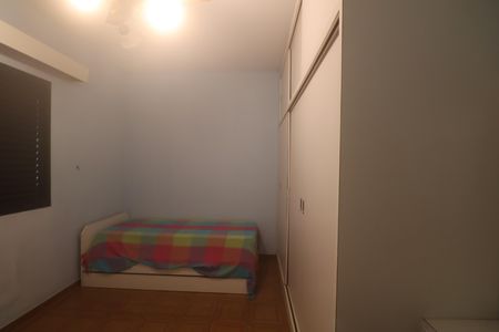 Quarto de apartamento para alugar com 2 quartos, 70m² em Jardim Sao Miguel, Guarujá