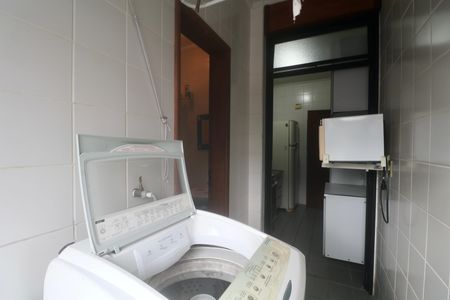 Área de Serviço de apartamento para alugar com 2 quartos, 70m² em Jardim Sao Miguel, Guarujá