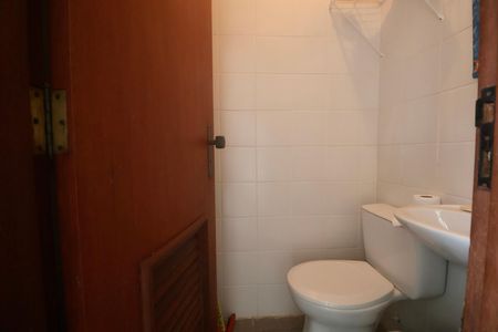 Apartamento para alugar com 70m², 2 quartos e 1 vaga Apartamento para alugar com 70m², 2 quartos e 1 vagaBanheiro de serviço