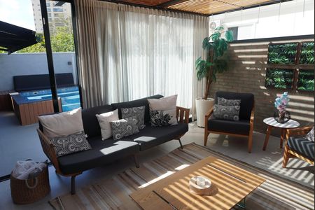 Casa de condomínio para alugar com 300m², 3 quartos e 4 vagasÁrea Externa