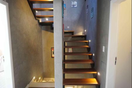 Casa de condomínio para alugar com 300m², 3 quartos e 4 vagasPiso Superior