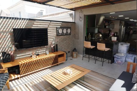 Casa de condomínio para alugar com 300m², 3 quartos e 4 vagasÁrea Externa