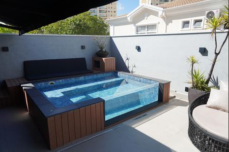 Casa de condomínio para alugar com 300m², 3 quartos e 4 vagasPiscina