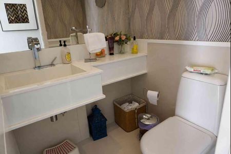 Casa de condomínio para alugar com 300m², 3 quartos e 4 vagasLavabo