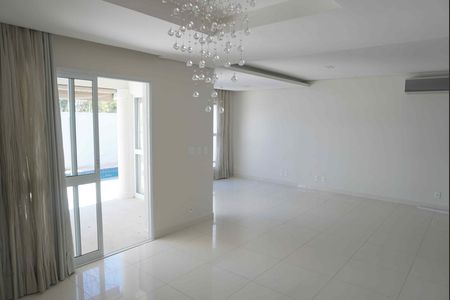 Sala de Estar de casa de condomínio à venda com 2 quartos, 308m² em Residencial Tambore Iii, Santana de Parnaíba
