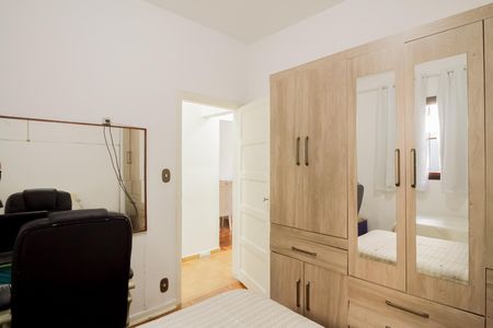 Quarto 2 de casa à venda com 2 quartos, 154m² em Chácara Seis de Outubro, São Paulo