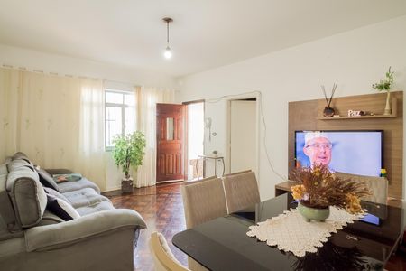 Casa à venda com 2 quartos, 154m² em Chácara Seis de Outubro, São Paulo
