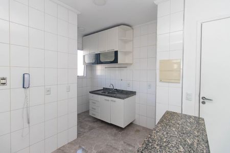 Apartamento à venda com 56m², 3 quartos e 1 vaga Apartamento à venda com 56m², 3 quartos e 1 vagaCozinha e Área de Serviço