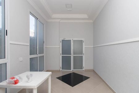 Apartamento à venda com 56m², 3 quartos e 1 vaga Apartamento à venda com 56m², 3 quartos e 1 vagaÁrea comum - Salão de festas