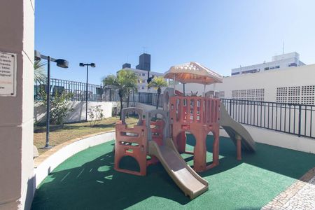 Apartamento à venda com 56m², 3 quartos e 1 vaga Apartamento à venda com 56m², 3 quartos e 1 vagaÁrea comum - Playground