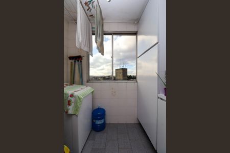 Apartamento à venda com 60m², 2 quartos e 1 vagaÁrea de Serviço