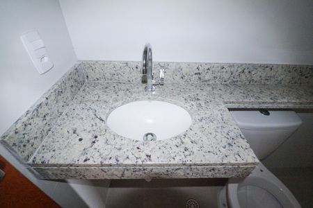 Apartamento à venda com 49m², 2 quartos e sem vaga Apartamento à venda com 49m², 2 quartos e sem vagaBanheiro da Suíte
