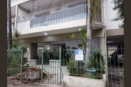 Apartamento à venda com 75m², 2 quartos e 1 vagaFachada