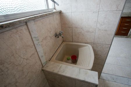 Apartamento à venda com 75m², 2 quartos e 1 vagaÁrea de Serviço