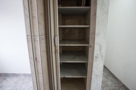 Apartamento à venda com 75m², 2 quartos e 1 vagaDispensa