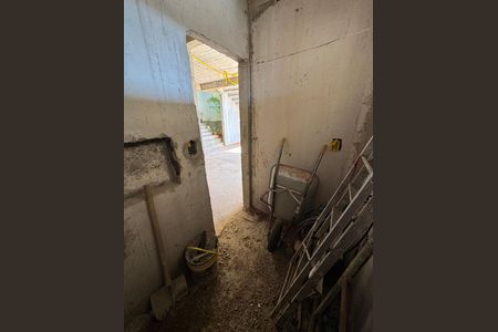 Casa à venda com 400m², 5 quartos e 2 vagas Casa à venda com 400m², 5 quartos e 2 vagasBanheiro 2