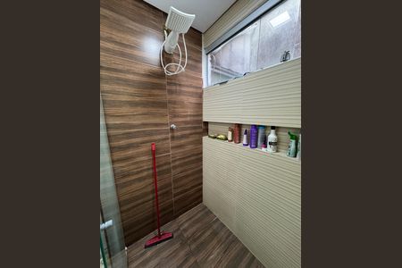 Casa à venda com 400m², 5 quartos e 2 vagas Casa à venda com 400m², 5 quartos e 2 vagasBanheiro 1