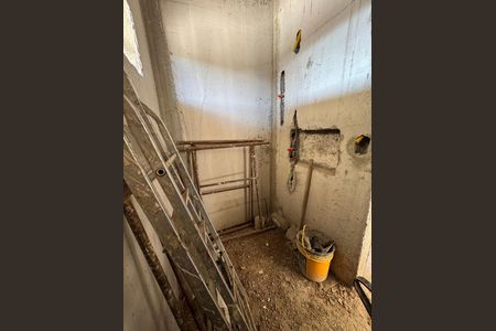 Casa à venda com 400m², 5 quartos e 2 vagas Casa à venda com 400m², 5 quartos e 2 vagasBanheiro 2