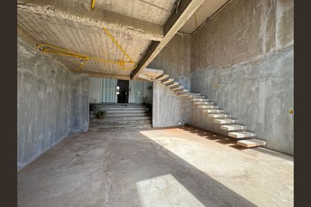Casa à venda com 400m², 5 quartos e 2 vagas Casa à venda com 400m², 5 quartos e 2 vagasSala 2