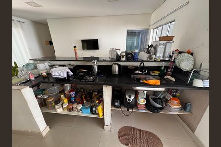 Casa à venda com 400m², 5 quartos e 2 vagas Casa à venda com 400m², 5 quartos e 2 vagasCozinha