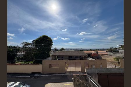 Casa à venda com 400m², 5 quartos e 2 vagas Casa à venda com 400m², 5 quartos e 2 vagasVista