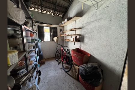 Casa à venda com 400m², 5 quartos e 2 vagas Casa à venda com 400m², 5 quartos e 2 vagasDespensa