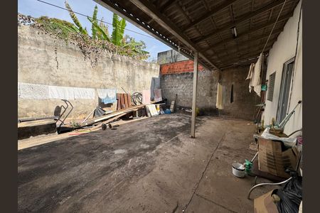 Casa à venda com 400m², 5 quartos e 2 vagas Casa à venda com 400m², 5 quartos e 2 vagasQuintal