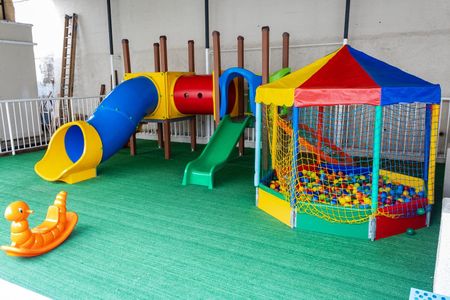 Apartamento à venda com 45m², 2 quartos e 1 vaga Apartamento à venda com 45m², 2 quartos e 1 vagaÁrea comum - Playground