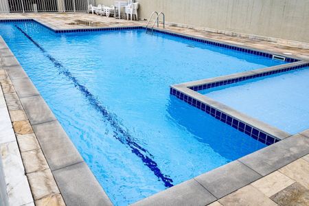 Apartamento à venda com 45m², 2 quartos e 1 vaga Apartamento à venda com 45m², 2 quartos e 1 vagaÁrea comum - Piscina