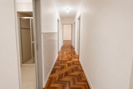 Apartamento à venda com 80m², 4 quartos e sem vaga Apartamento à venda com 80m², 4 quartos e sem vagaCorredor