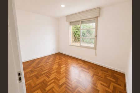 Apartamento à venda com 80m², 4 quartos e sem vaga Apartamento à venda com 80m², 4 quartos e sem vagaQuarto