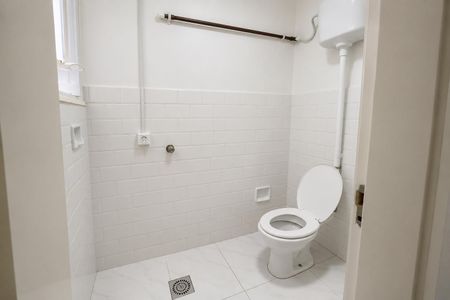 Apartamento à venda com 80m², 4 quartos e sem vaga Apartamento à venda com 80m², 4 quartos e sem vagaBanheiro