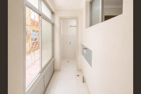 Apartamento à venda com 80m², 4 quartos e sem vaga Apartamento à venda com 80m², 4 quartos e sem vagaCorredor