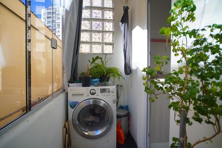 Apartamento à venda com 68m², 2 quartos e sem vaga Apartamento à venda com 68m², 2 quartos e sem vagaÁrea de serviço
