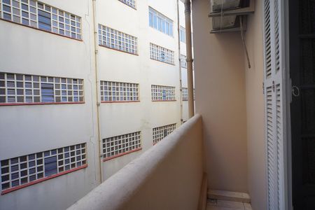 Apartamento à venda com 68m², 2 quartos e sem vaga Apartamento à venda com 68m², 2 quartos e sem vagaVaranda