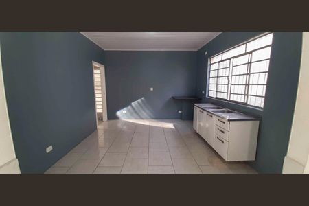 Cozinha de casa para alugar com 2 quartos, 150m² em Km 18, Osasco