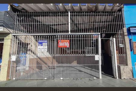 Fachada da Casa de casa para alugar com 2 quartos, 150m² em Km 18, Osasco