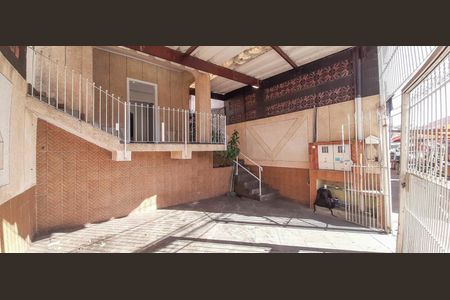 Garagem de casa para alugar com 2 quartos, 150m² em Km 18, Osasco