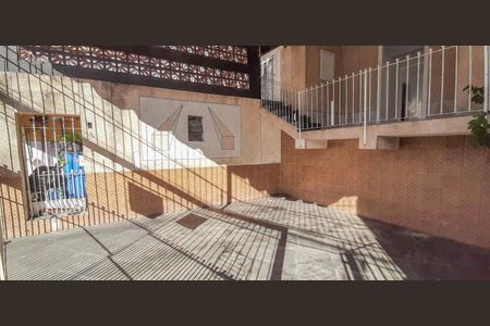 Garagem de casa para alugar com 2 quartos, 150m² em Km 18, Osasco